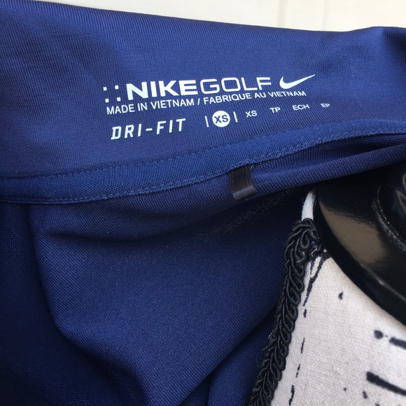 🎉HP🎉 Like New Nike Golf Polo - Picture 6 of 6